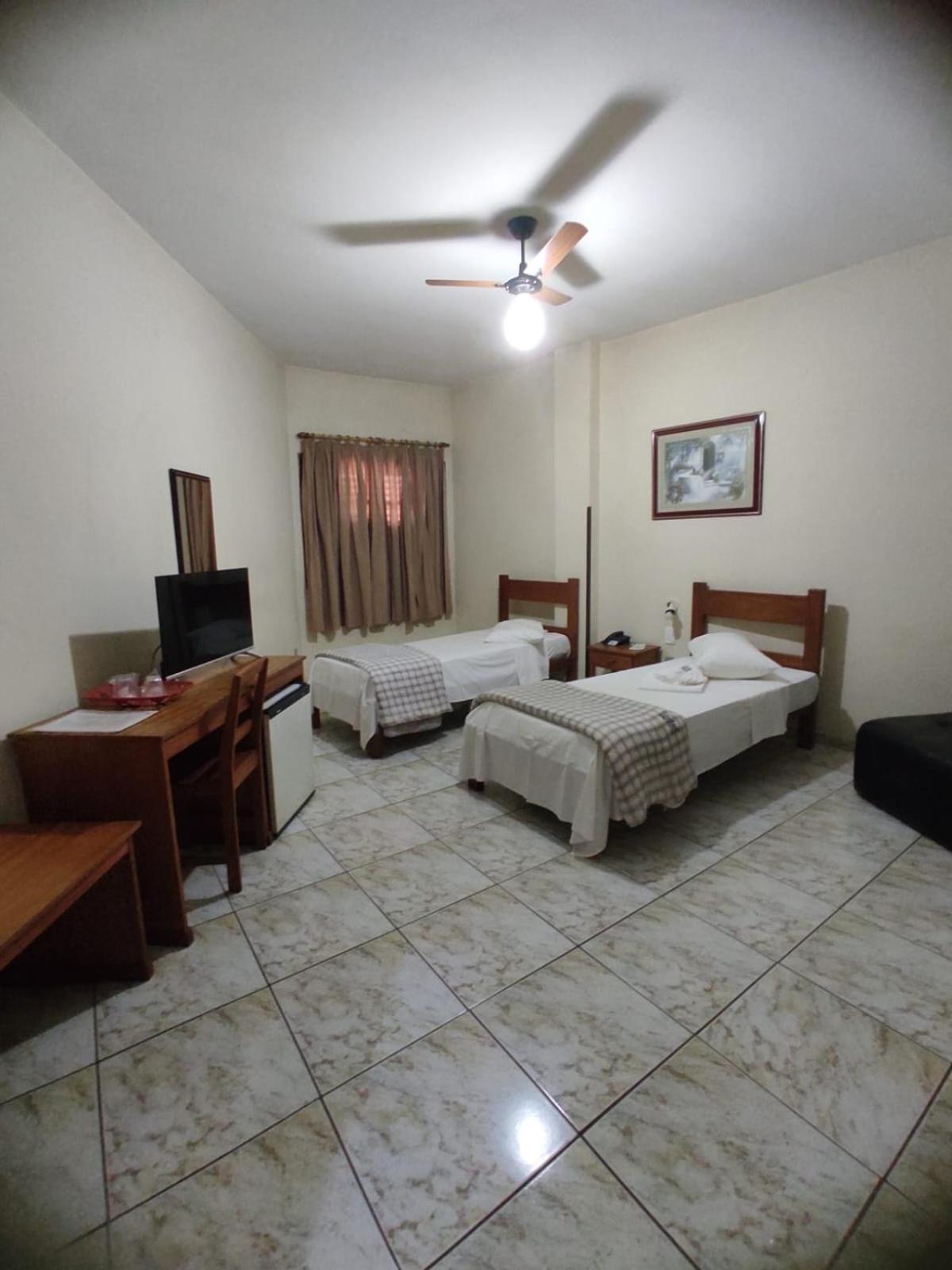 Hotel Sao Lucas Alfenas Extérieur photo